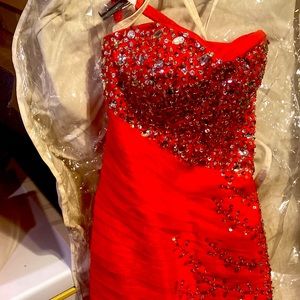 Red strapless gorgeous dress for